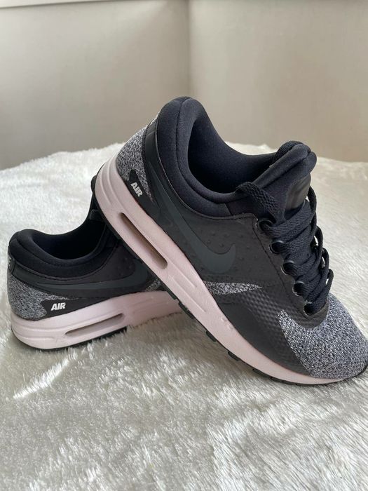Кросівки жіночі Nike AIR MAX ZERO
Оригінал