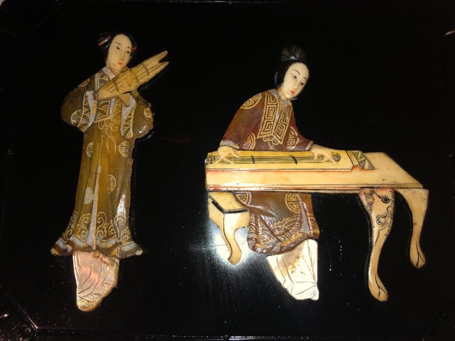 Quadro em alto relevo com materiais nobres 1940