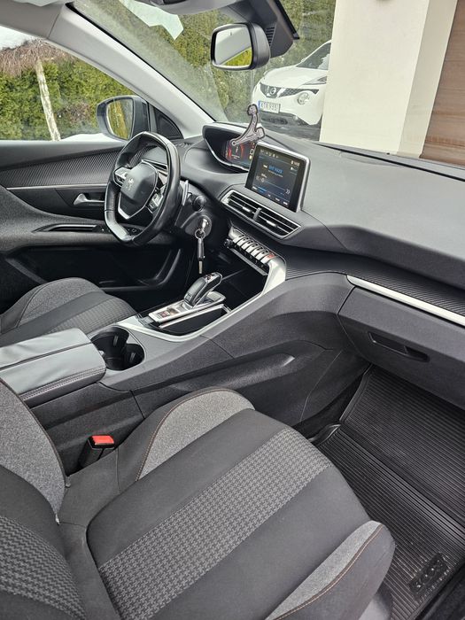 Peugeot 3008 1,2 benzyna 131 KM, 2017 rok Automat , Bezwypadkowy