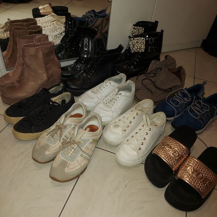 Buty damskie klapki kozaki