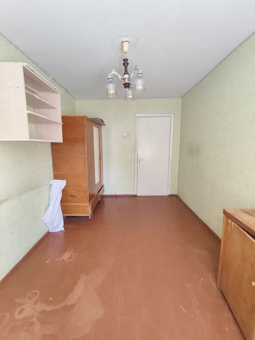 Продам 3к квартиру на Кн. Романа. 57 м.кв.