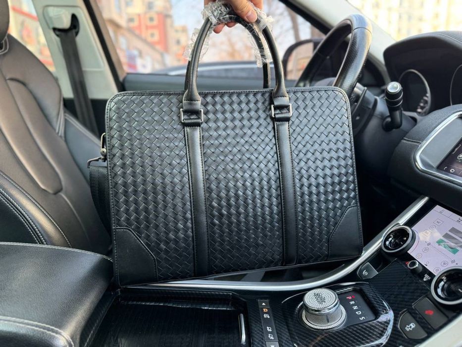 Мужская кожаная сумка для документов bottega veneta сумка для ноутбука