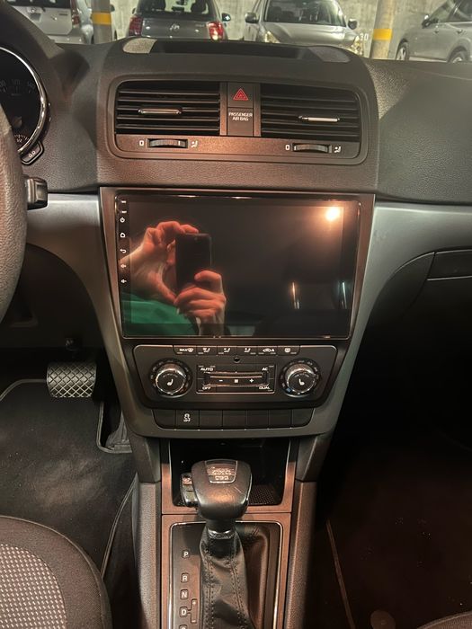 Автомагнітола для Skoda Yeti 5L 2009-2014 Android під камеру