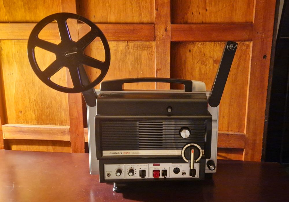 Projetor Super 8 Chinon Sound 8000