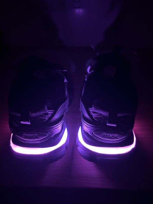 Buty balenciaga track z ledem