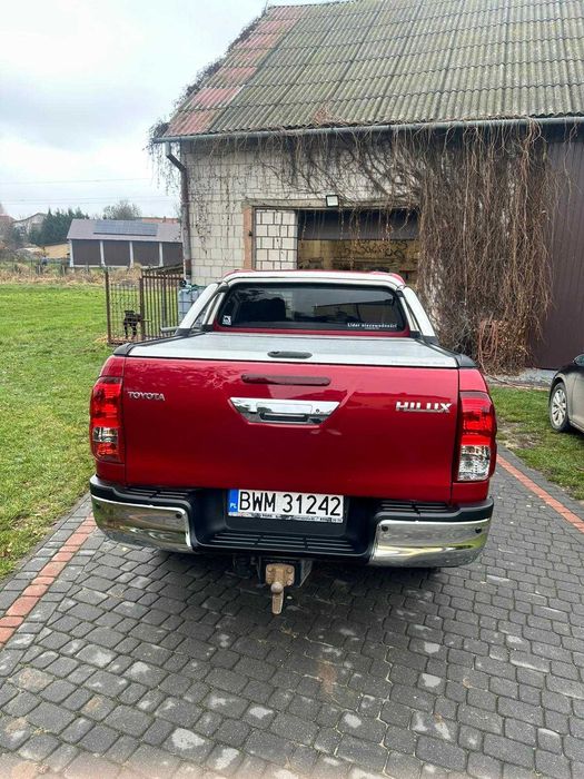 Sprzedam samochód marki TOYOTA HILUX rok produkcji 2019 wersja sr5