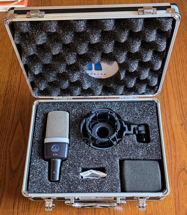 Mikrofon  AKG  C214