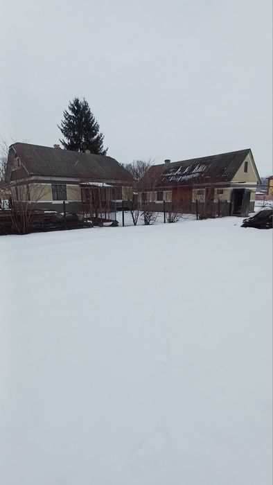 Продаж цегляного будинку