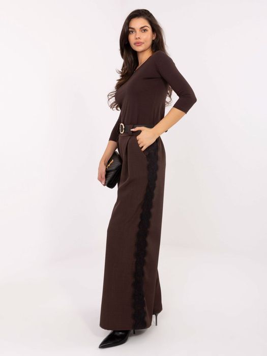 Ciemnobrązowe spodnie ITALY MODA z koronkowymi lampasami – eleganckie
