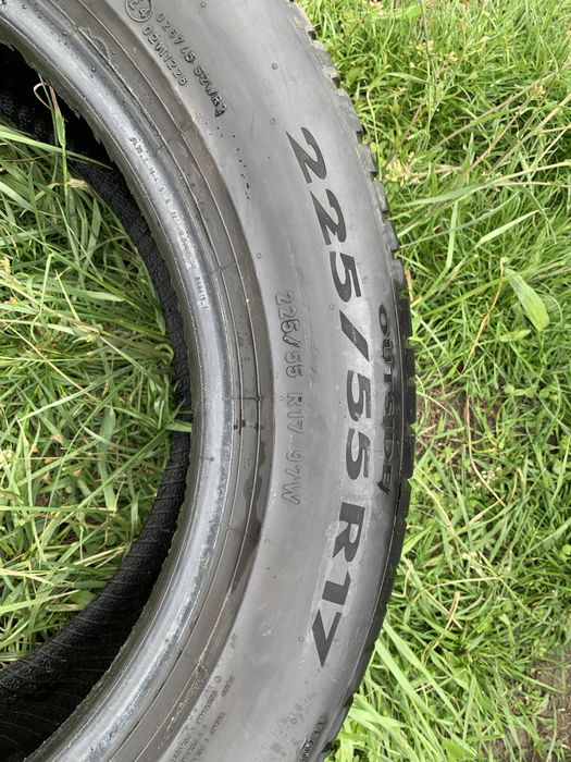 Продам літні шини Pirelli 225/55/17
