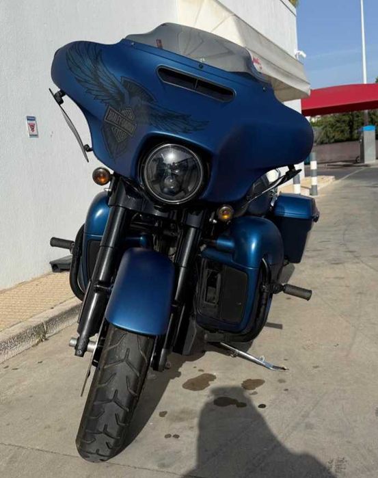 Harley-Davidson Street Glide Edicao Limitada  115º Aniversário (ano 2018) com 43.674 km,