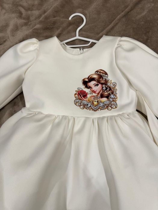 святкова сукня в стилі принцес Disney