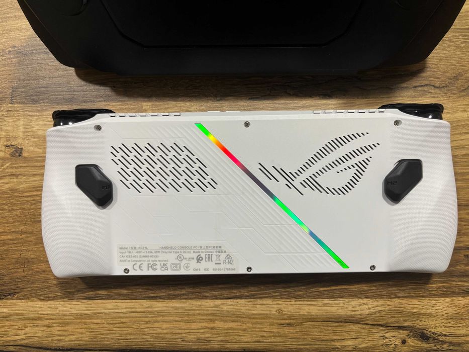 Asus Rog Ally Портативна консоль RC71L 16GB RAM 512GB SSD супер стан