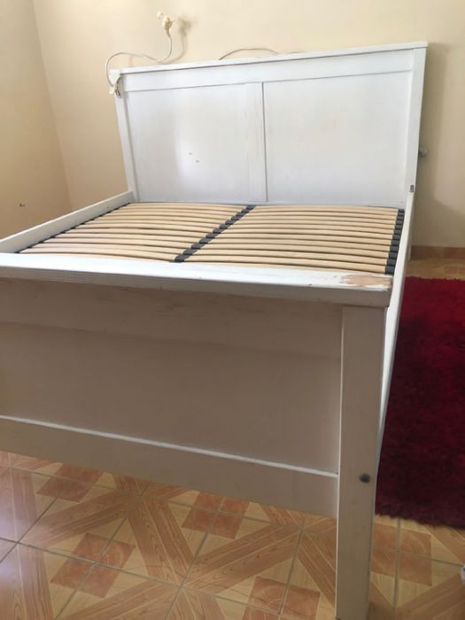 Cama de casal com estrado 160x190