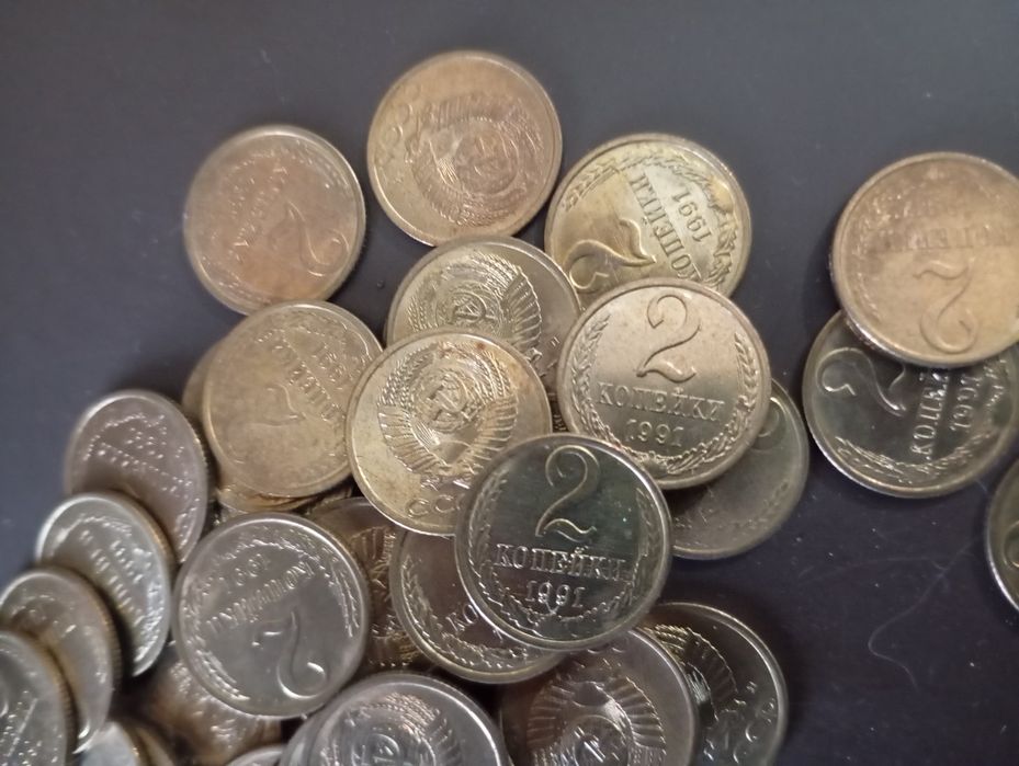 Продам монети Нові