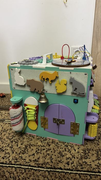 Мини-игровой комплекс Бизикуб/Бизиборд