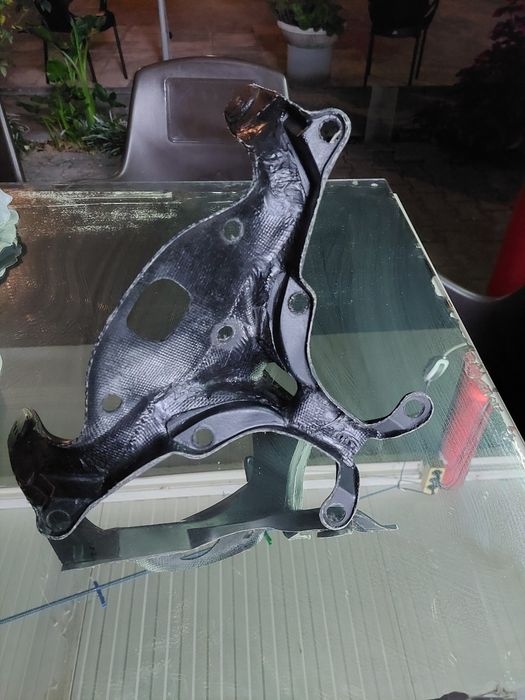 Yamaha r1 aranha em fibra