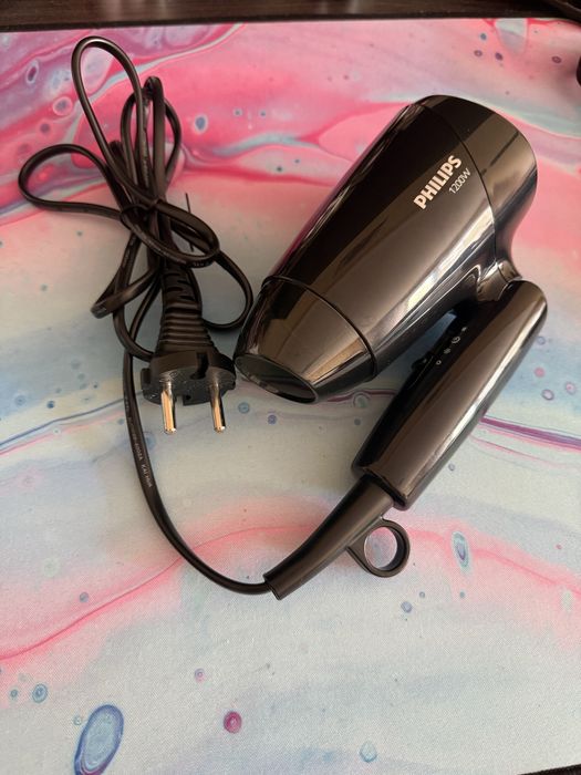 Фен Philips EssentialCare BHC010/10