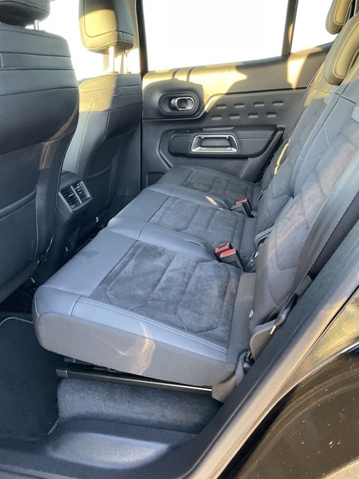 Citroën C5 Aircross 1.5 BlueHDi Plus EAT8 2024 — 9.500 km — 26.990 €