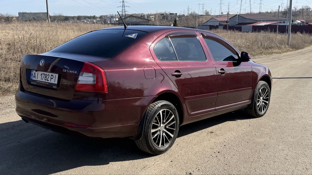 Skoda Octavia 1.8 avtomat 2011