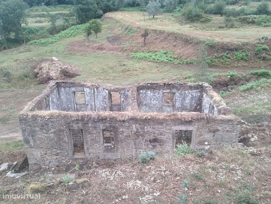 Terreno em Valença — Gandra E Taião, Viana do Castelo