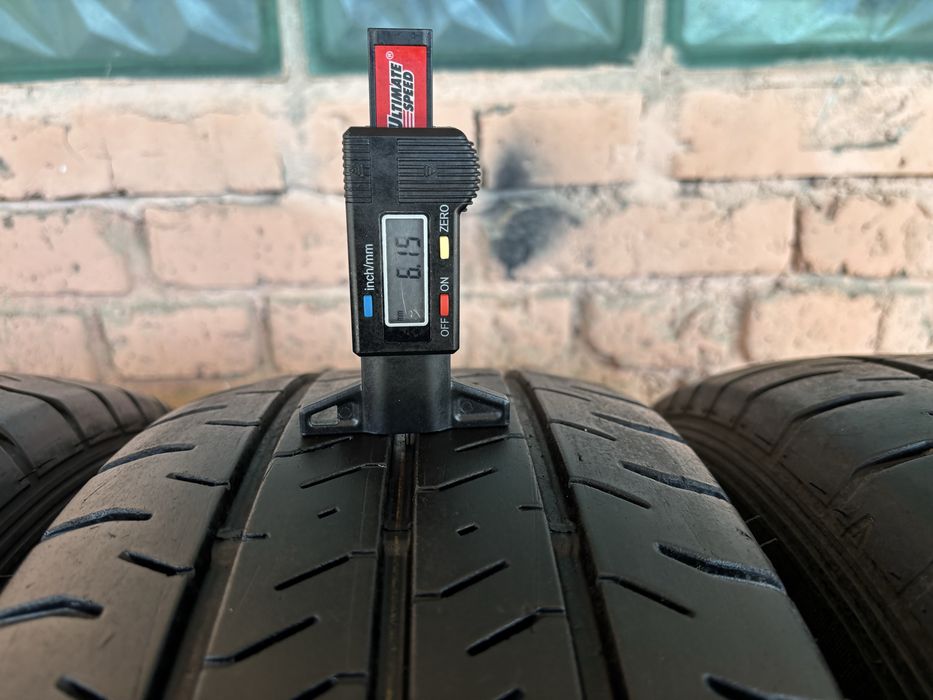 Комплект літніх шин 215/65R16c Falken