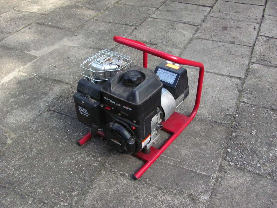 Agregat prądotwórczy do domu na działkę do pracy Briggs & Stratton 2,0