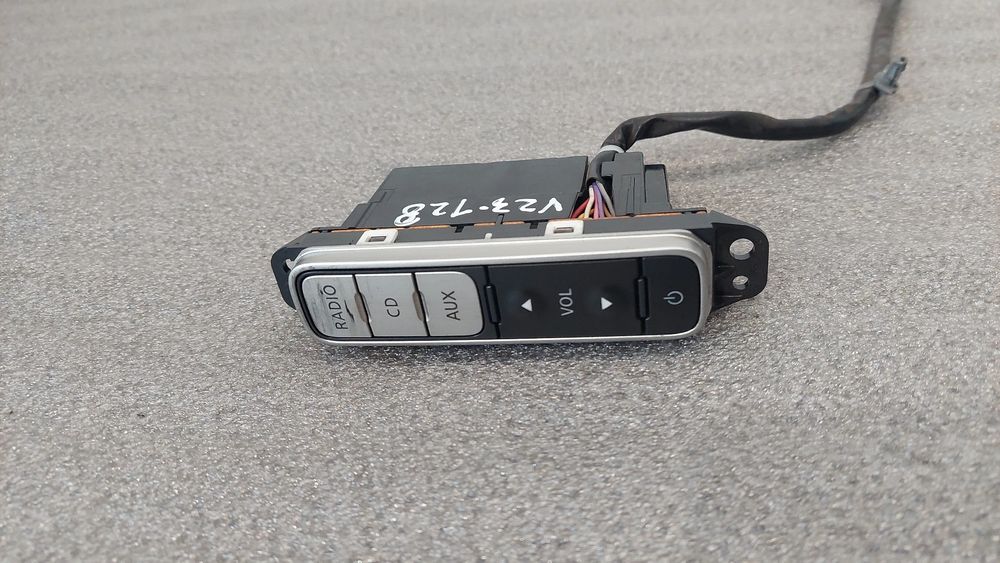 Comando do rádio NISSAN Leaf EV (ZE0)