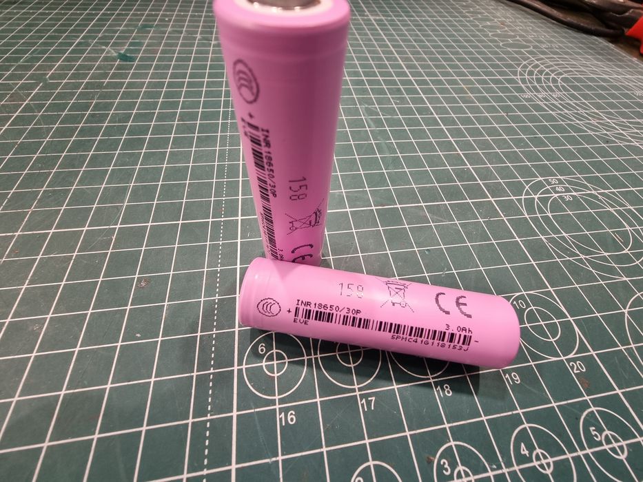 Аккумулятор  EVE INR18650-30P 3000mAh 25A Li-ion високотоковый