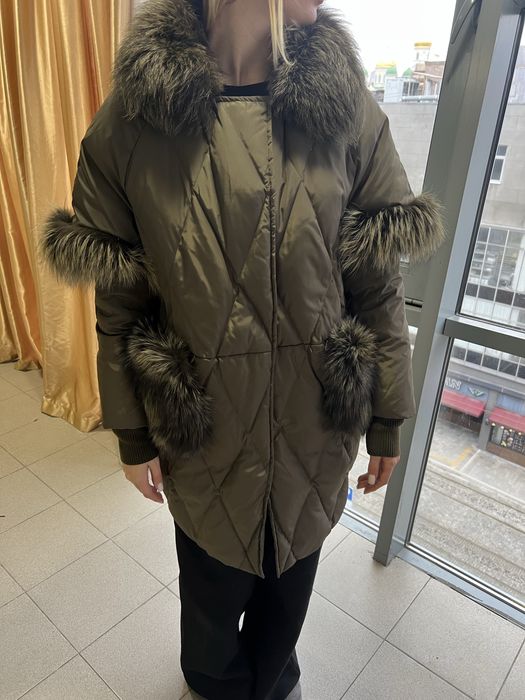 Пуховик женский с мехом