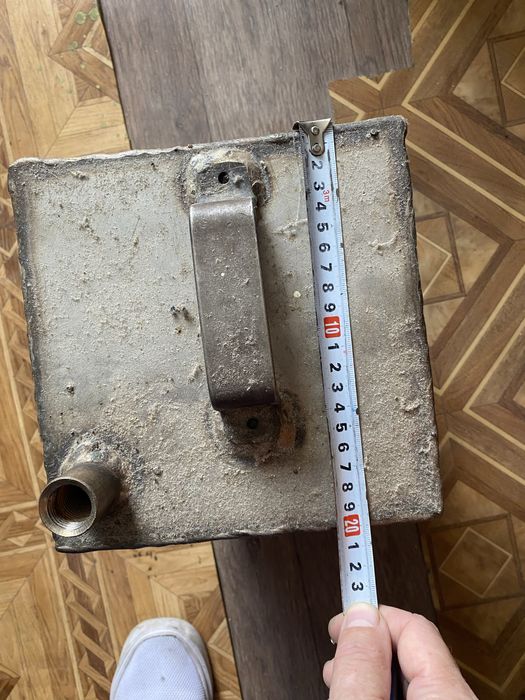 Бачок з нержавіючої сталі