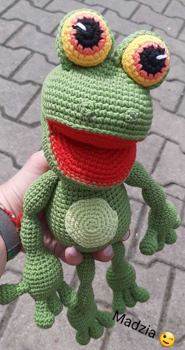 Żaba na szydełku
