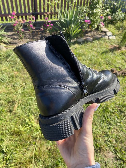 Осінні черевики