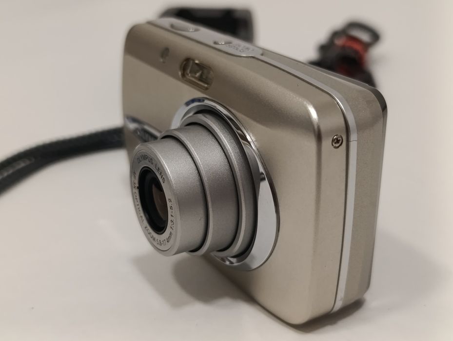 Aparat cyfrowy OLYMPUS mju DIGITAL 600 6mpx vintage retro CCD jak NOWY