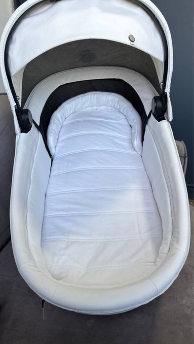 Cybex Priam люлька біла тканина