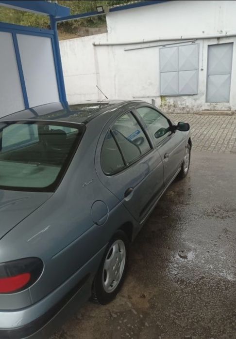 Renault megane 1.4 classic somente as peças anunciadas