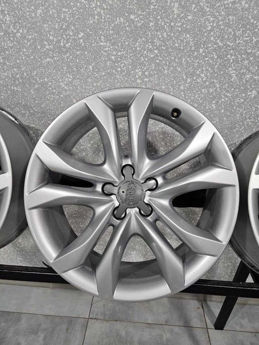 Диски Audi 5/112 R19 7J ET37 dia66.6mm