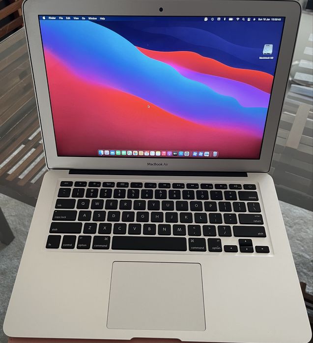 Macbook Air i5 8GB 250GB