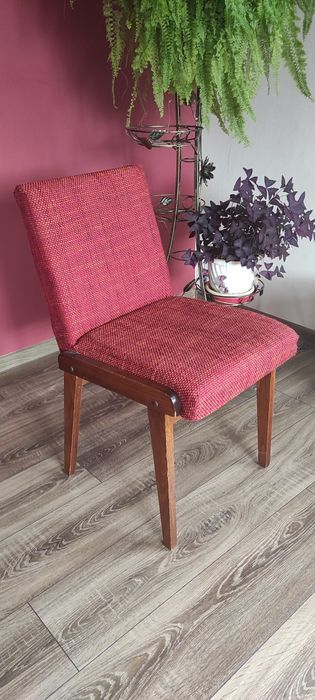 Krzesła z lat 80 bordowe i zielone