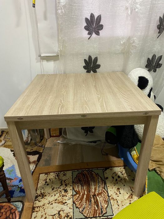 Mesa de jantar espaçosa