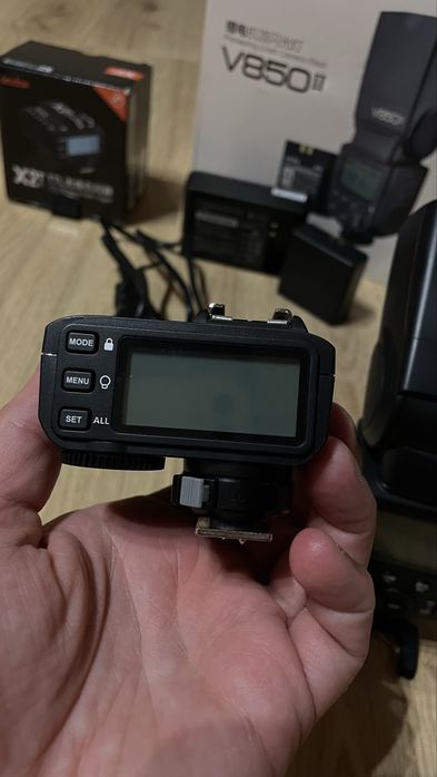Спалах Fujifilm Godox V850 2 + X2t безпровідний trigger