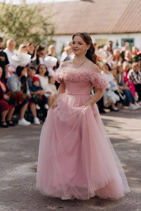 Сукня випускна/вечірня з корсетом і рюшами довга