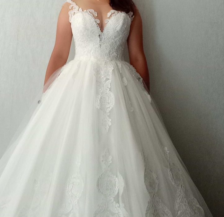 Весільна сукня. Нова