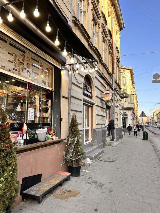 Продам діючу кав’ярню в центрі Львова (вул. Куліша)