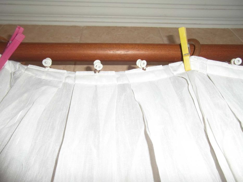 Cortinados Brancos 2,60 L x 2,16 A