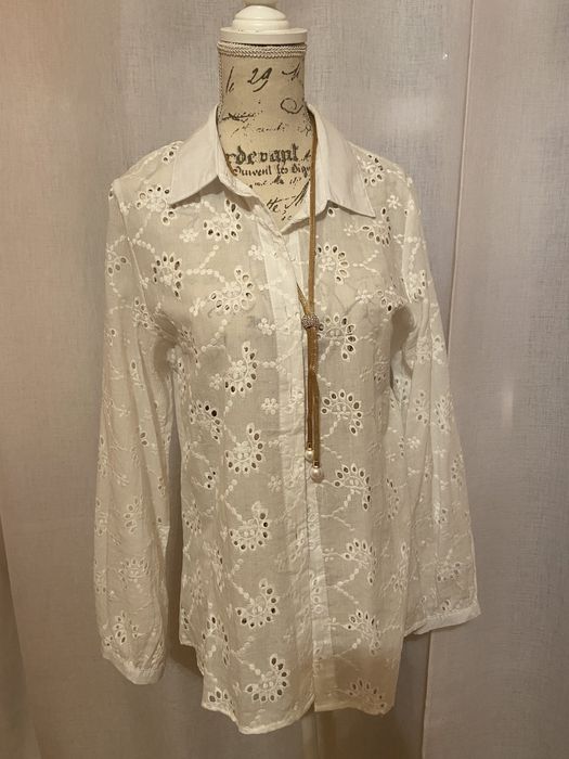 Biała koszulowa bluzka