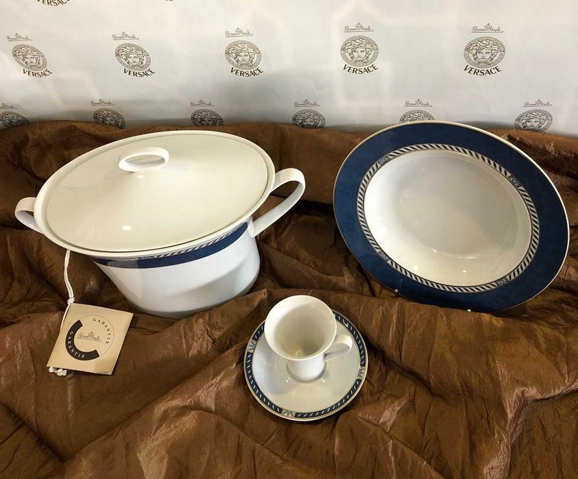 conjunto de 3 peças em porcelana premium da rosenthal coleção "idillio rêve bleu"