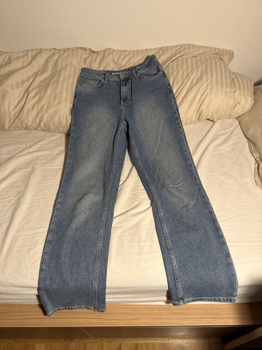 jeansy jasny niebieski