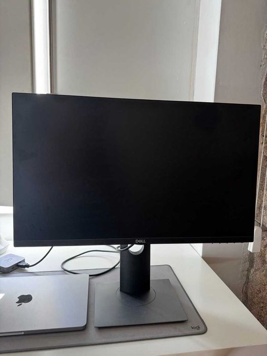 Monitor Dell P2419H 24" Full HD IPS – DisplayPort, HDMI, USB