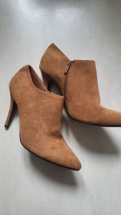 Botki damskie brązowe rozm. 40